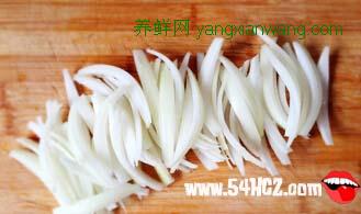 洋葱炒鸡蛋的做法2